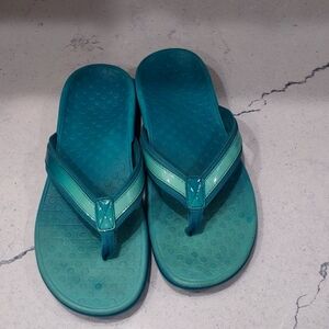 Vionic Tide II Green Thong Sandals/Flip Flops Size 10